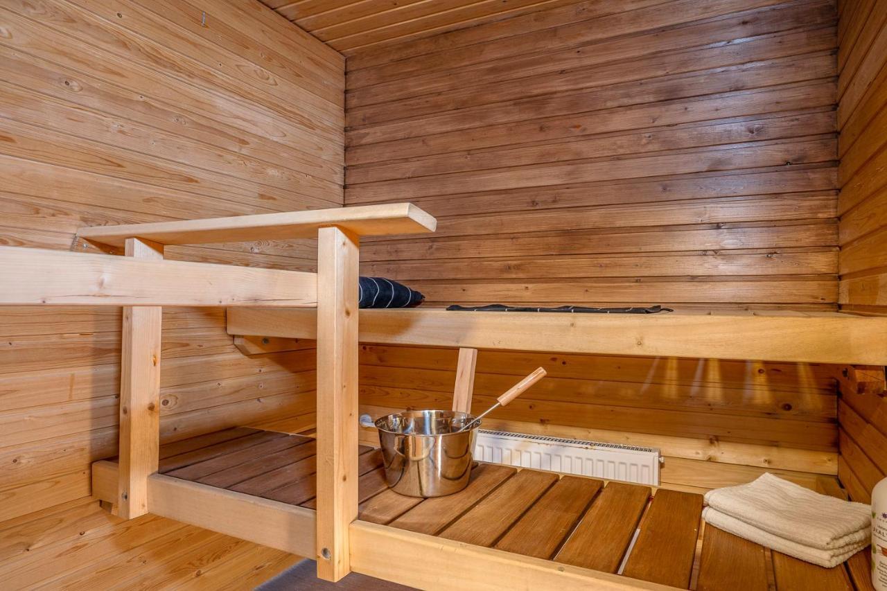 Apartment Sleepwell Sukkula With Private Sauna And Parking Turku Ngoại thất bức ảnh